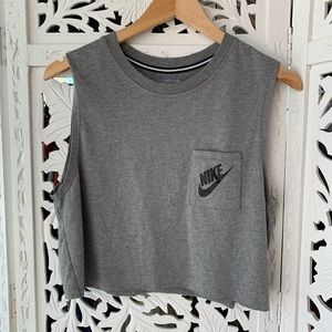 Nike Signal Crop Muscle Tank